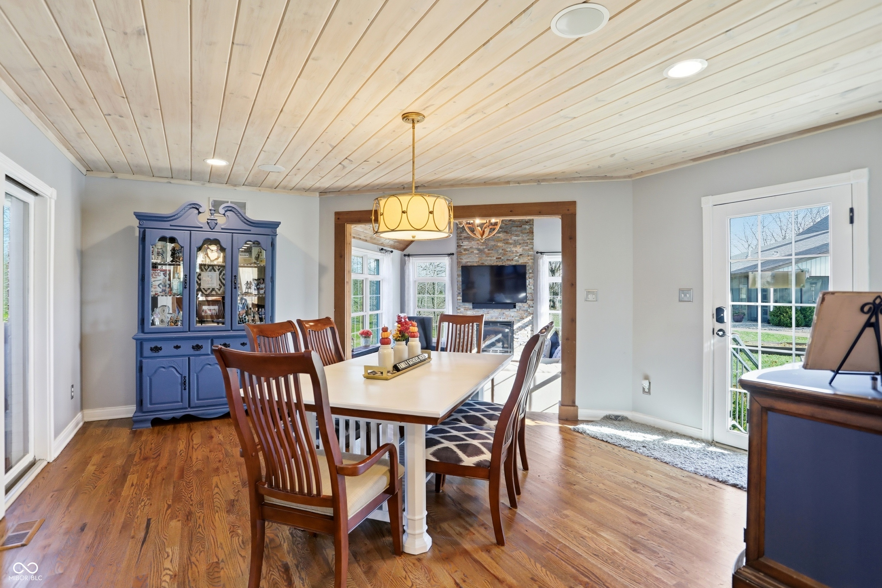 Bargersville, Indiana, 46106, United States, 5 Bedrooms Bedrooms, ,6 BathroomsBathrooms,Residential,For Sale,1992401