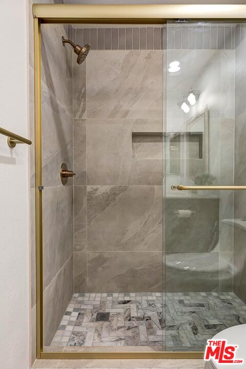 Los Angeles, California, 90025, United States, 2 Bedrooms Bedrooms, ,2 BathroomsBathrooms,Residential,For Sale,2003493