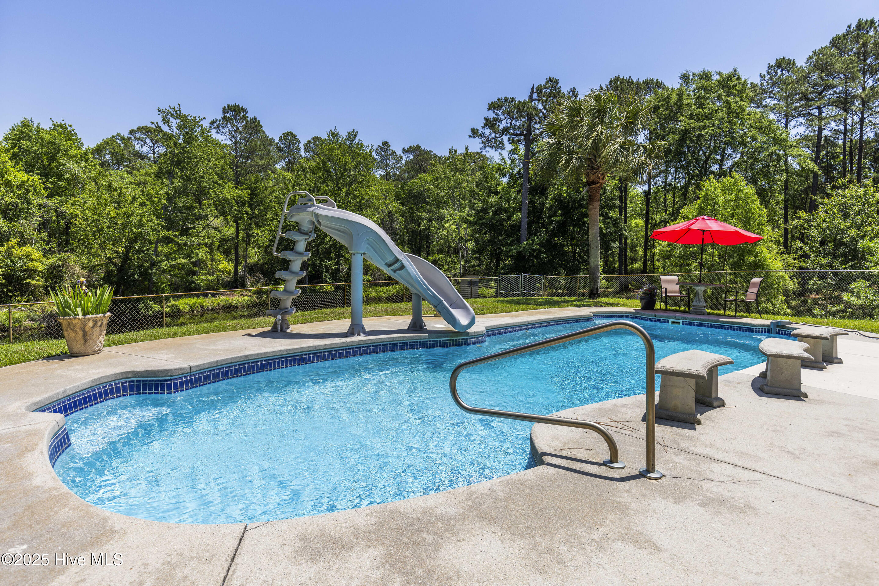 Southport, North Carolina, 28461, United States, 3 Bedrooms Bedrooms, ,4 BathroomsBathrooms,Residential,For Sale,1895633