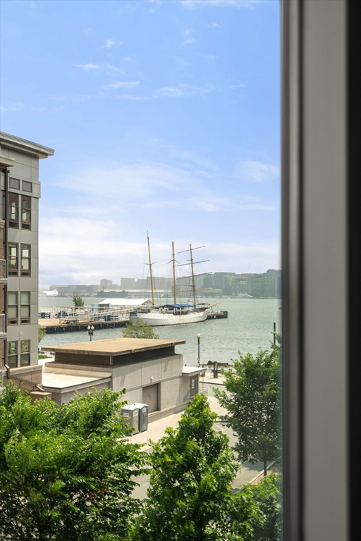 Boston, Massachusetts, 02128, United States, 1 Bedroom Bedrooms, ,1 BathroomBathrooms,Residential,For Sale,1865592