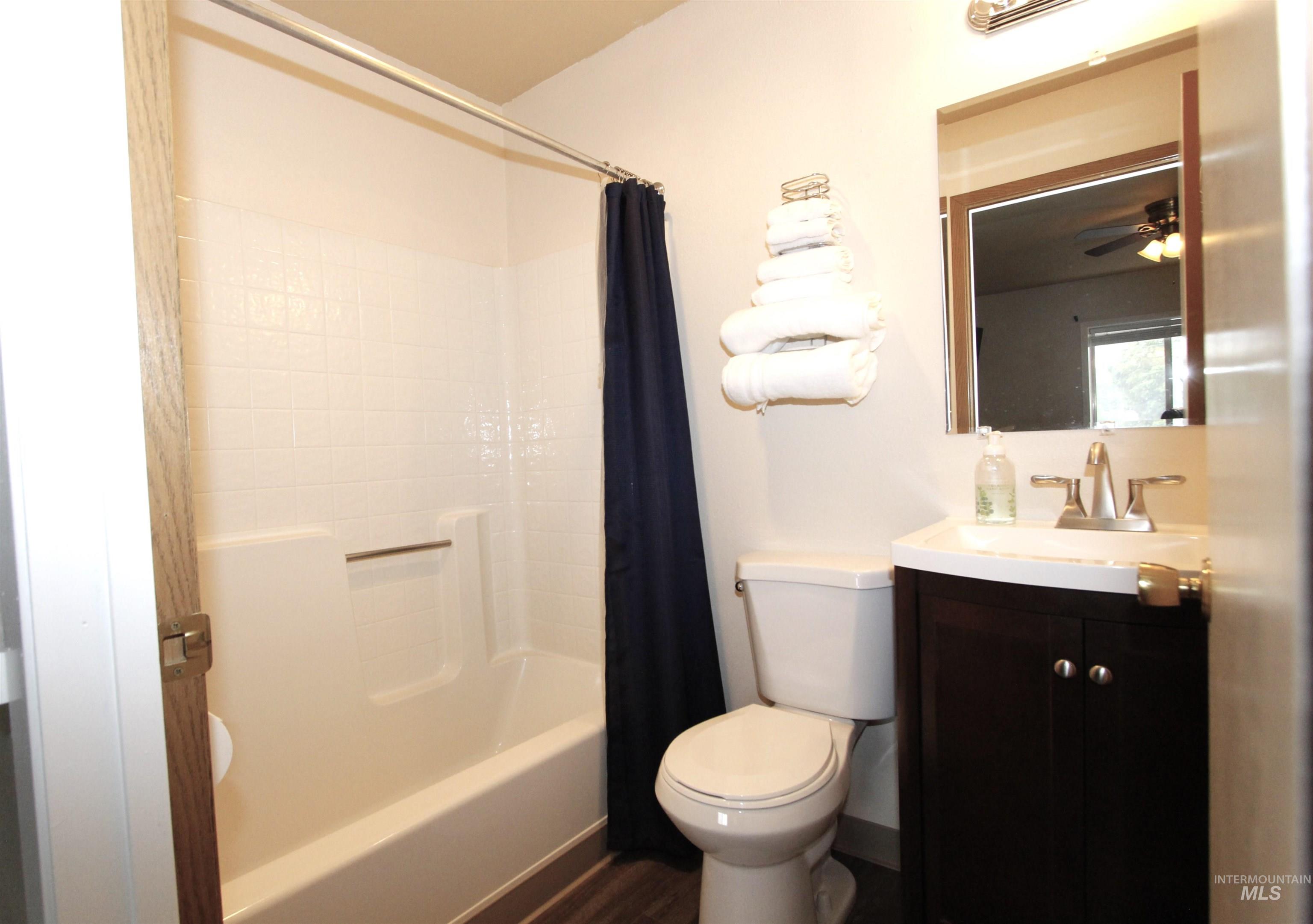 Asotin, Washington, 99402, United States, ,Residential,For Sale,1837718
