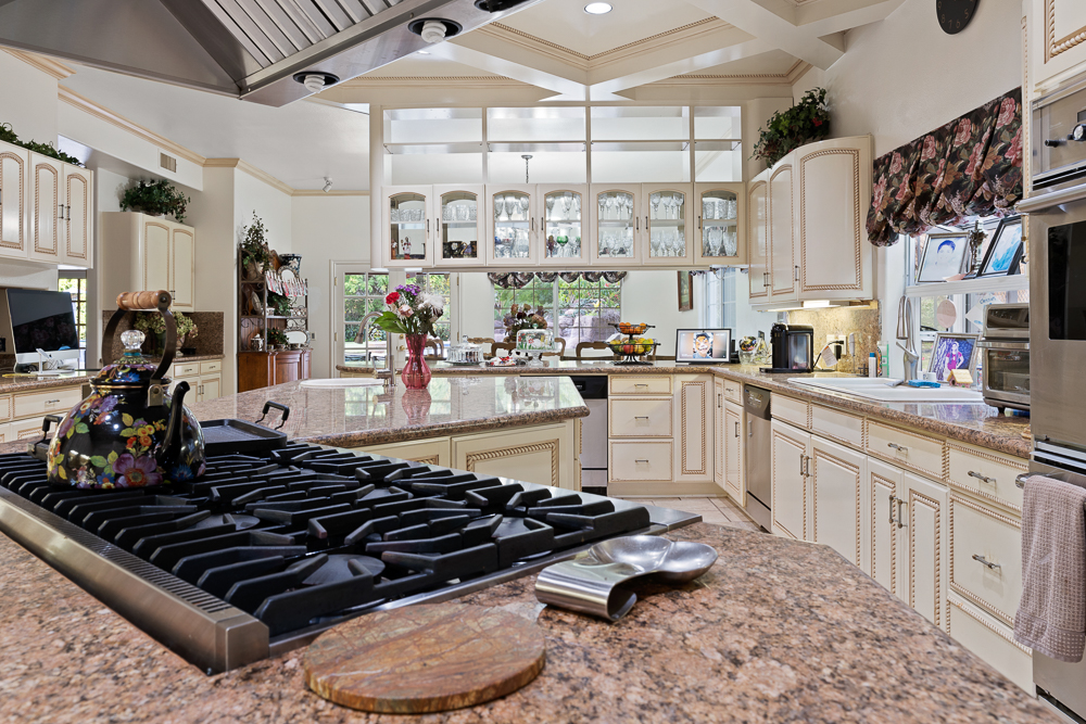 Whittier, California, 90605, United States, 9 Bedrooms Bedrooms, ,6 BathroomsBathrooms,Residential,For Sale,1994217