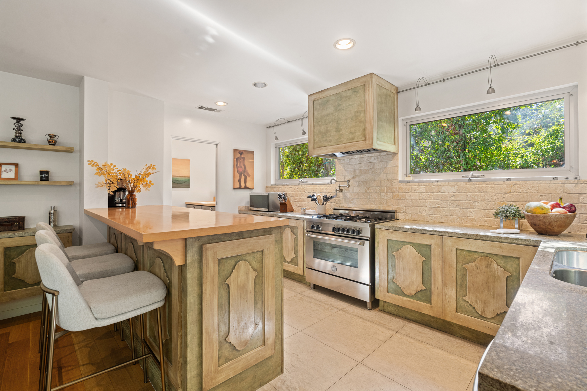  1853 Nichols Canyon Rd - 物件實景
