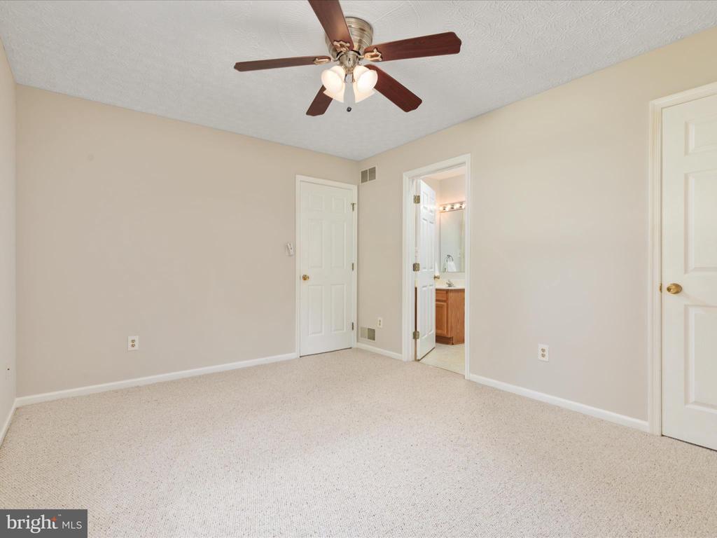 Leesburg, Virginia, 20176, United States, ,Residential,For Sale,1915866