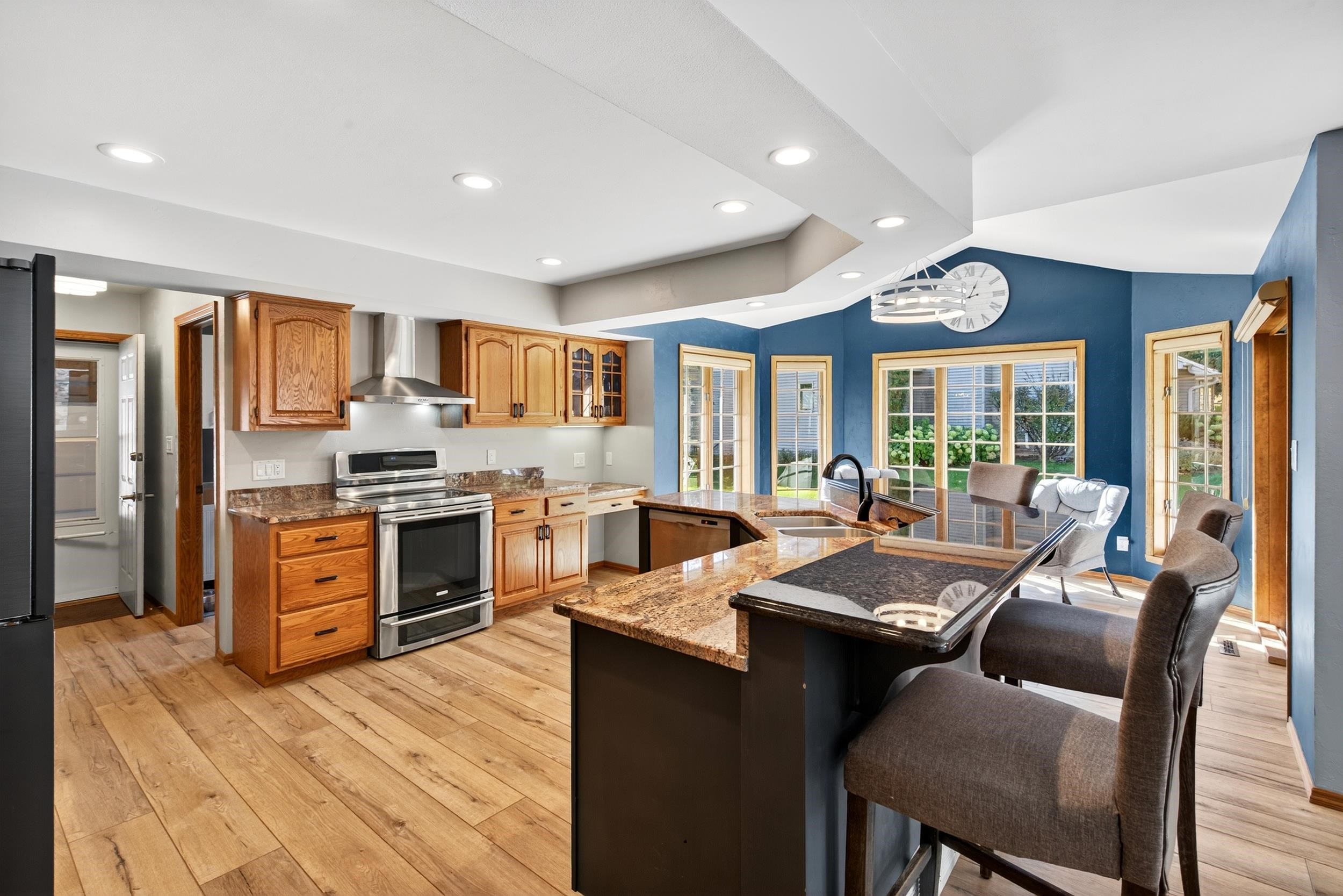 Appleton, Wisconsin, 54913, United States, 3 Bedrooms Bedrooms, ,3 BathroomsBathrooms,Residential,For Sale,1976936