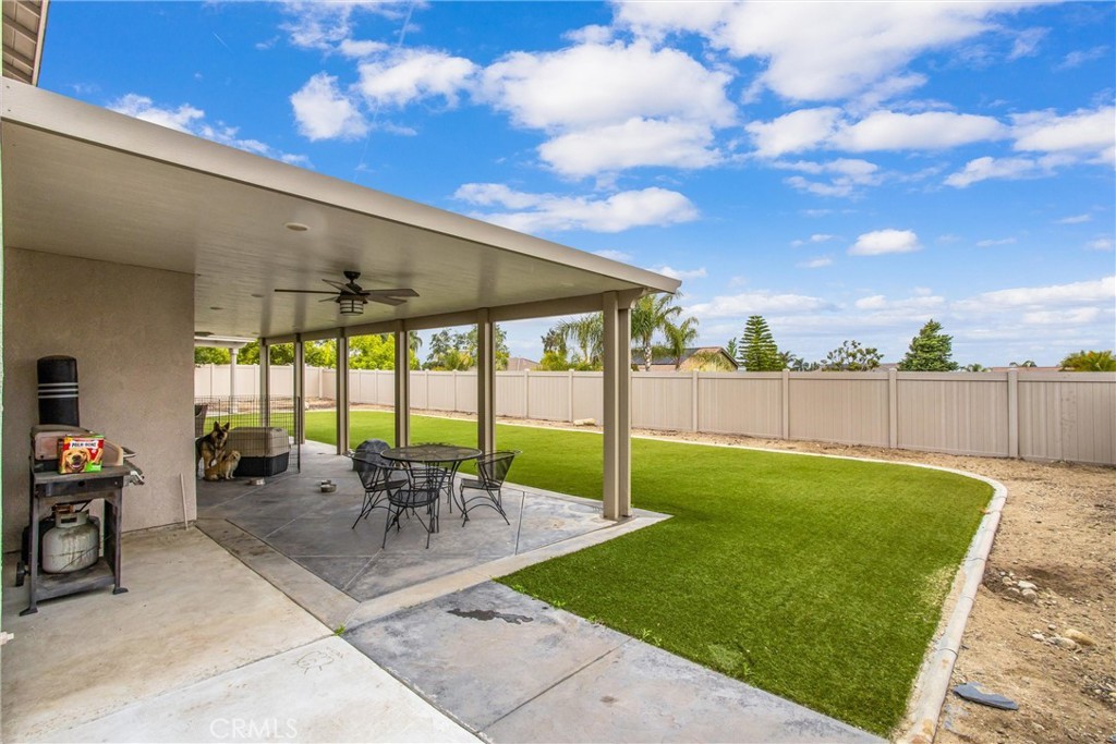 Redlands, California, 92374, United States, 4 Bedrooms Bedrooms, ,2 BathroomsBathrooms,Residential,For Sale,1982377