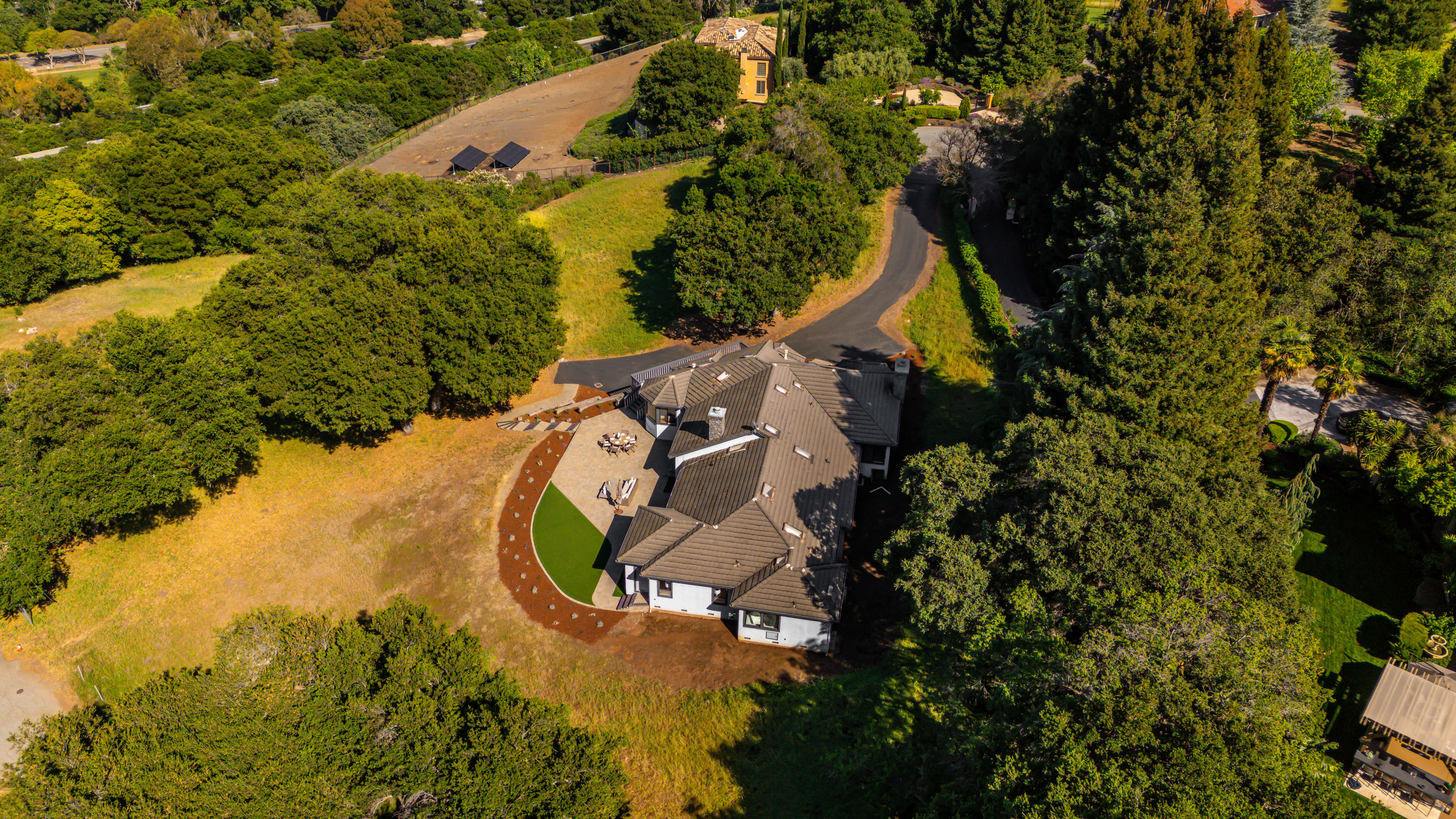  More Than 2.7 Acres of Privacy and Potential with Palo Alto Schools - 物件實景