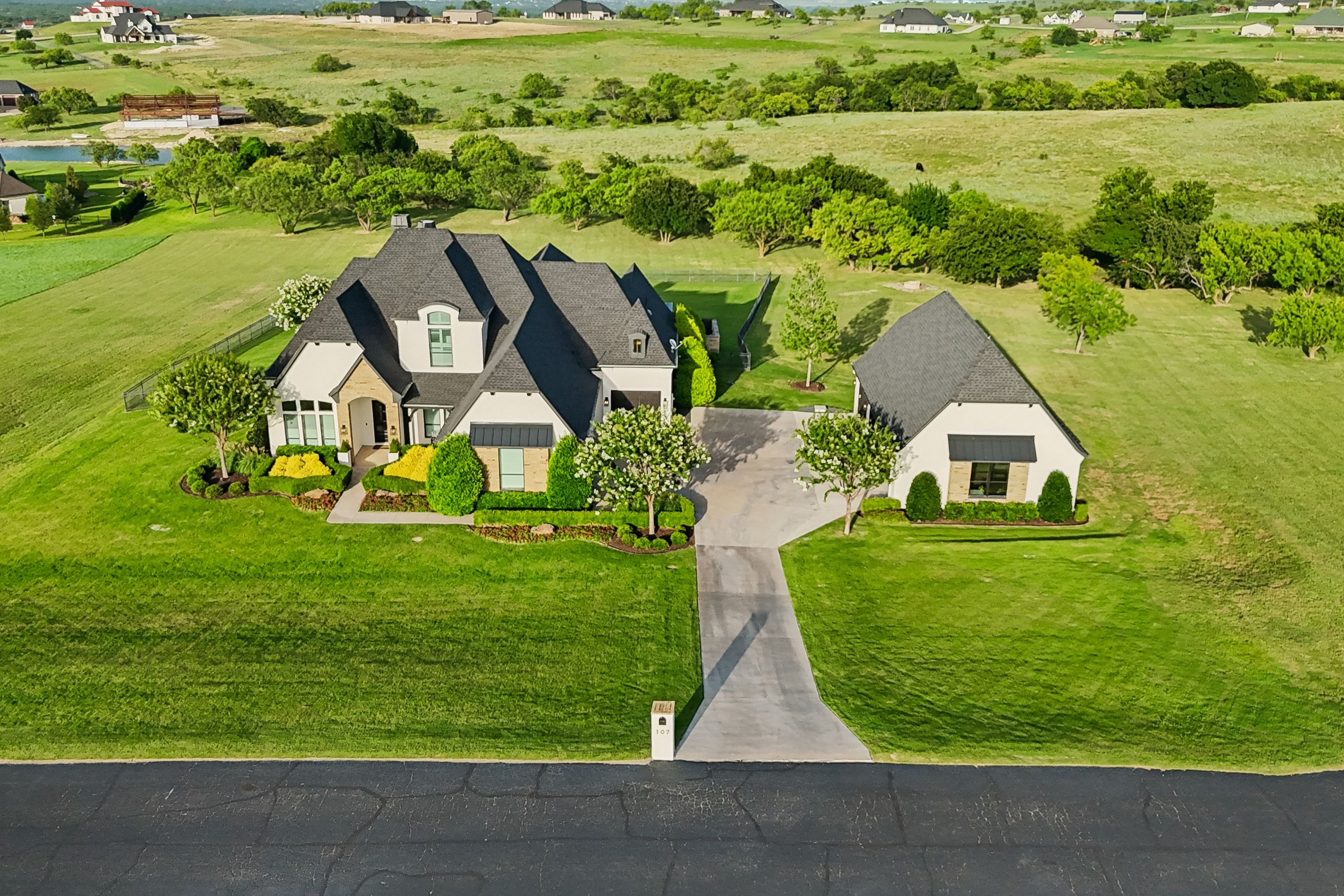 107 Brazos Court, Aledo, TX, 76008 - 物件實景