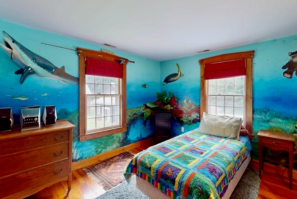 Hadley, Massachusetts, 01035, United States, 5 Bedrooms Bedrooms, ,3 BathroomsBathrooms,Residential,For Sale,1885251
