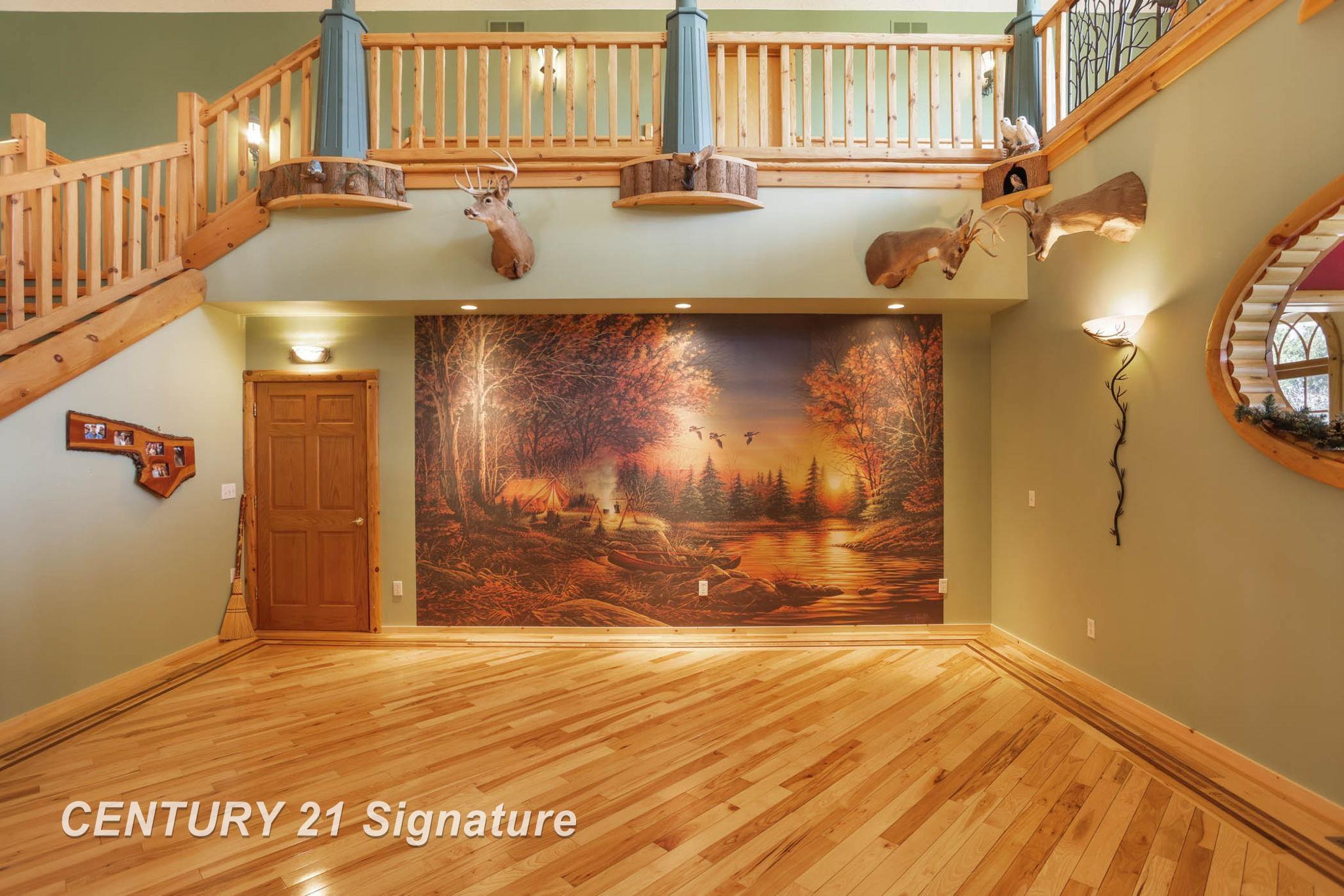 Hemlock, Michigan, 48626, United States, 6 Bedrooms Bedrooms, ,5 BathroomsBathrooms,Residential,For Sale,1984080