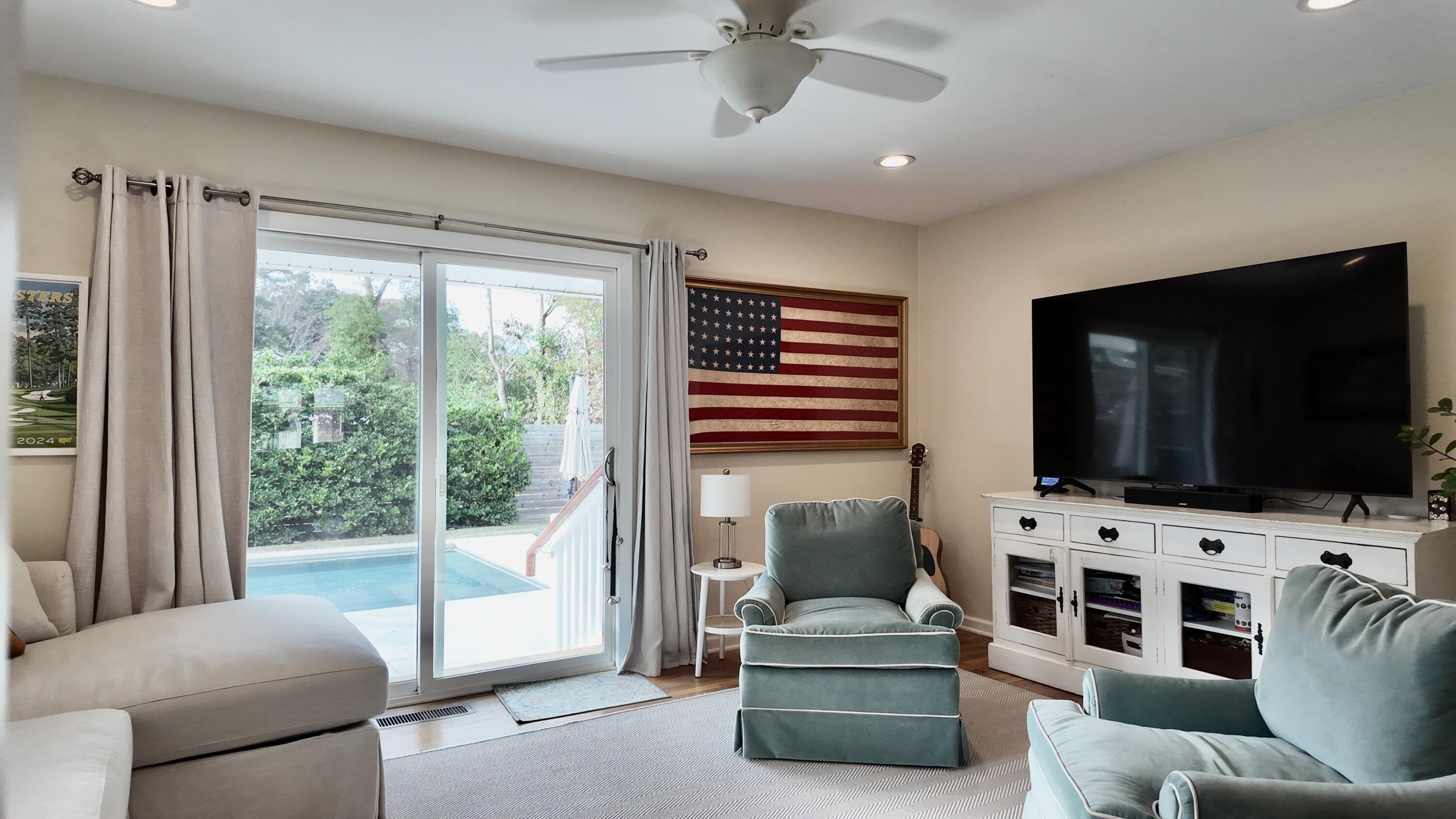 Charleston, South Carolina, 29412, United States, 3 Bedrooms Bedrooms, ,2 BathroomsBathrooms,Residential,For Sale,2001762