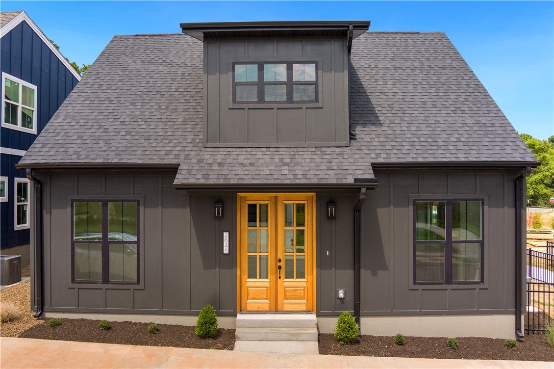 Gulley Grove Cir, Fayetteville, AR 72703