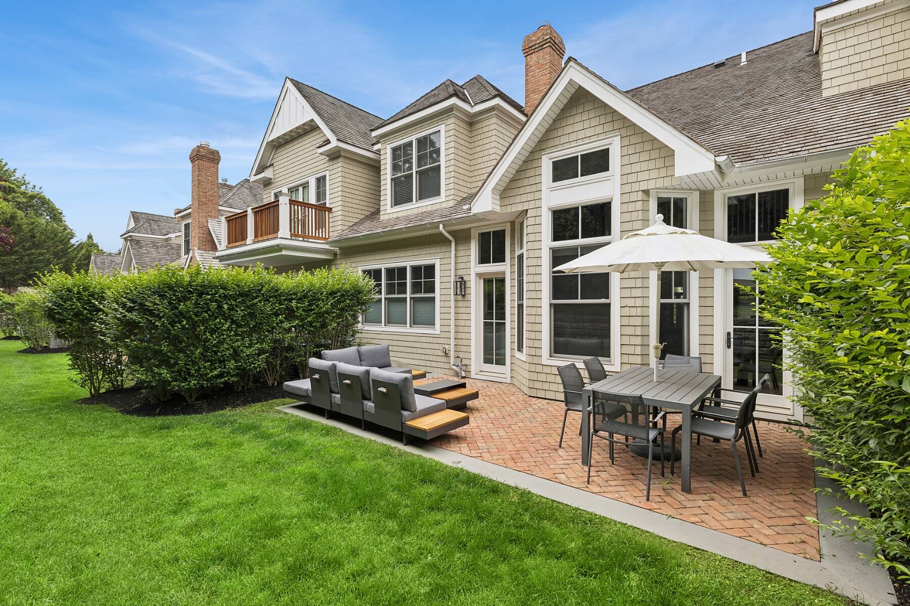  Bishops Pond SH Village Townhouse - 物件實景