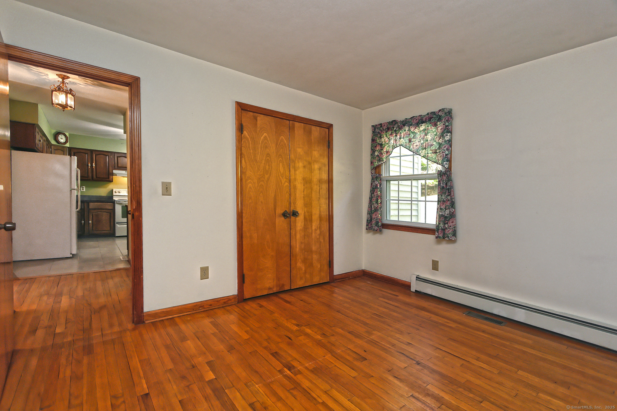 Hamden, Connecticut, 06518, United States, 4 Bedrooms Bedrooms, ,2 BathroomsBathrooms,Residential,For Sale,1940794