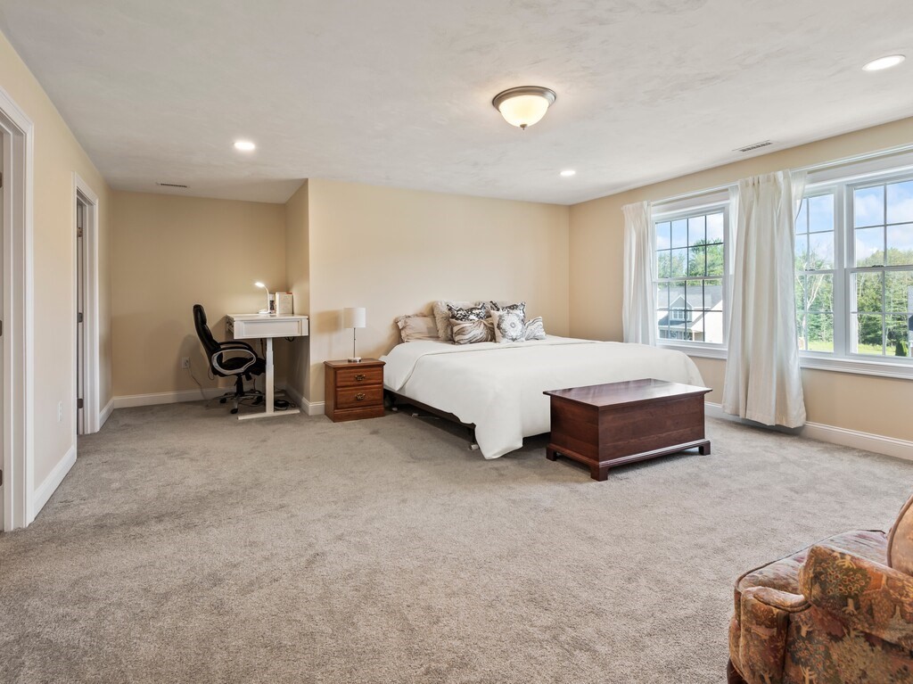 Sutton, Massachusetts, 01590, United States, 2 Bedrooms Bedrooms, ,3 BathroomsBathrooms,Residential,For Sale,1942823