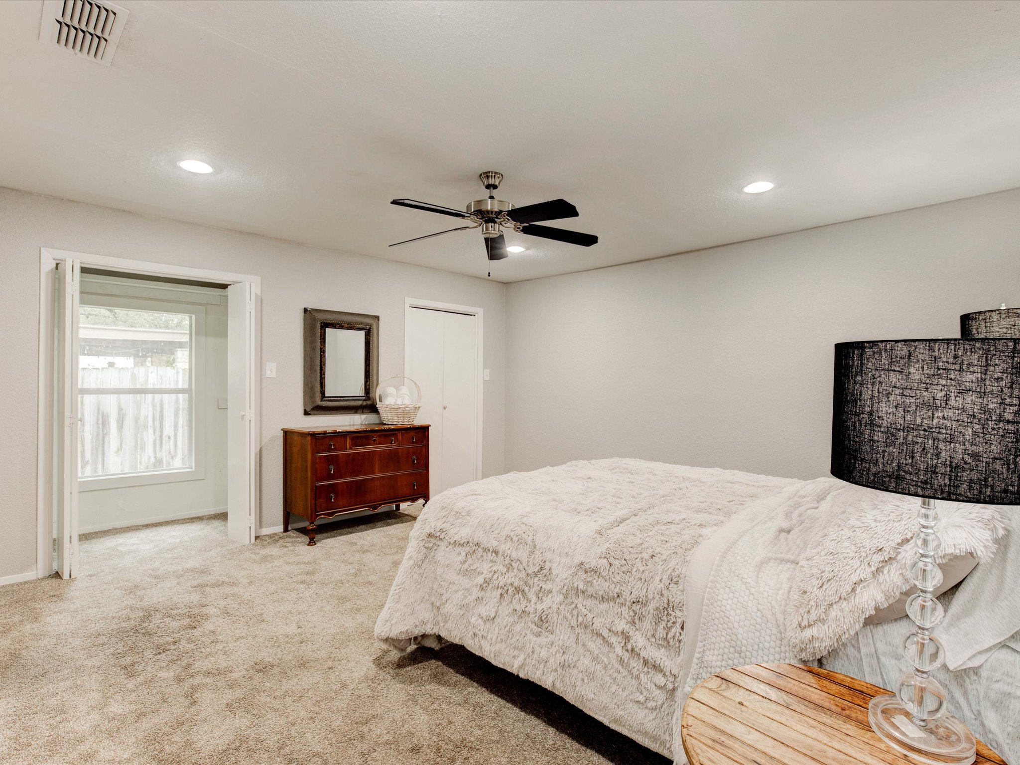  Charming home on spacious lot close proximity to the TCU baseball field - 物件實景