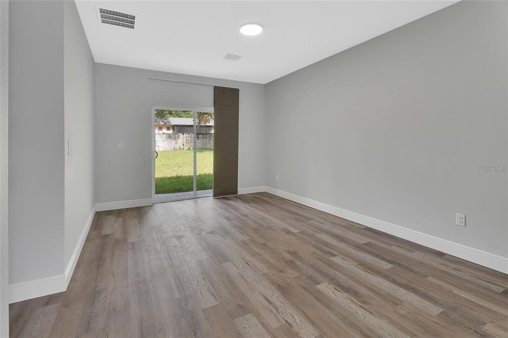 Deland, Florida, 32720, United States, 6 Bedrooms Bedrooms, ,4 BathroomsBathrooms,Residential,For Sale,1898564