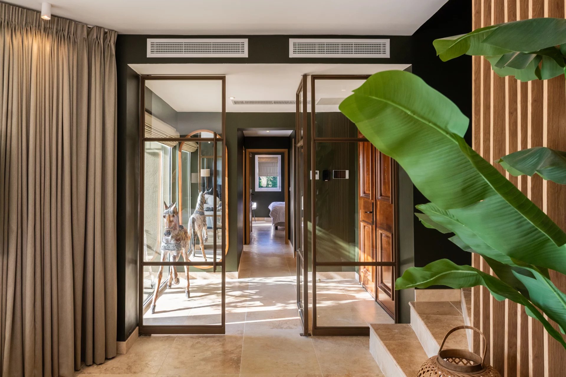 Sainte-Maxime, Provence-Alpes-Côte d’Azur, 83120, FR, 6 Bedrooms Bedrooms, ,6 BathroomsBathrooms,Residential,For Sale,1866313