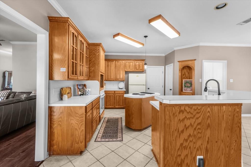 Oak Point, Texas, 75068, United States, 3 Bedrooms Bedrooms, ,3 BathroomsBathrooms,Residential,For Sale,1974311