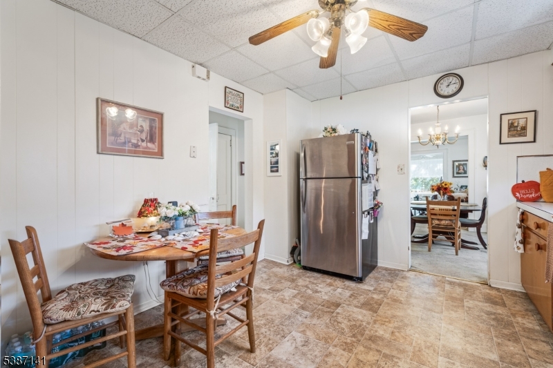 Garwood Boro, New Jersey, 07027, United States, 5 Bedrooms Bedrooms, ,2 BathroomsBathrooms,Residential,For Sale,1987528