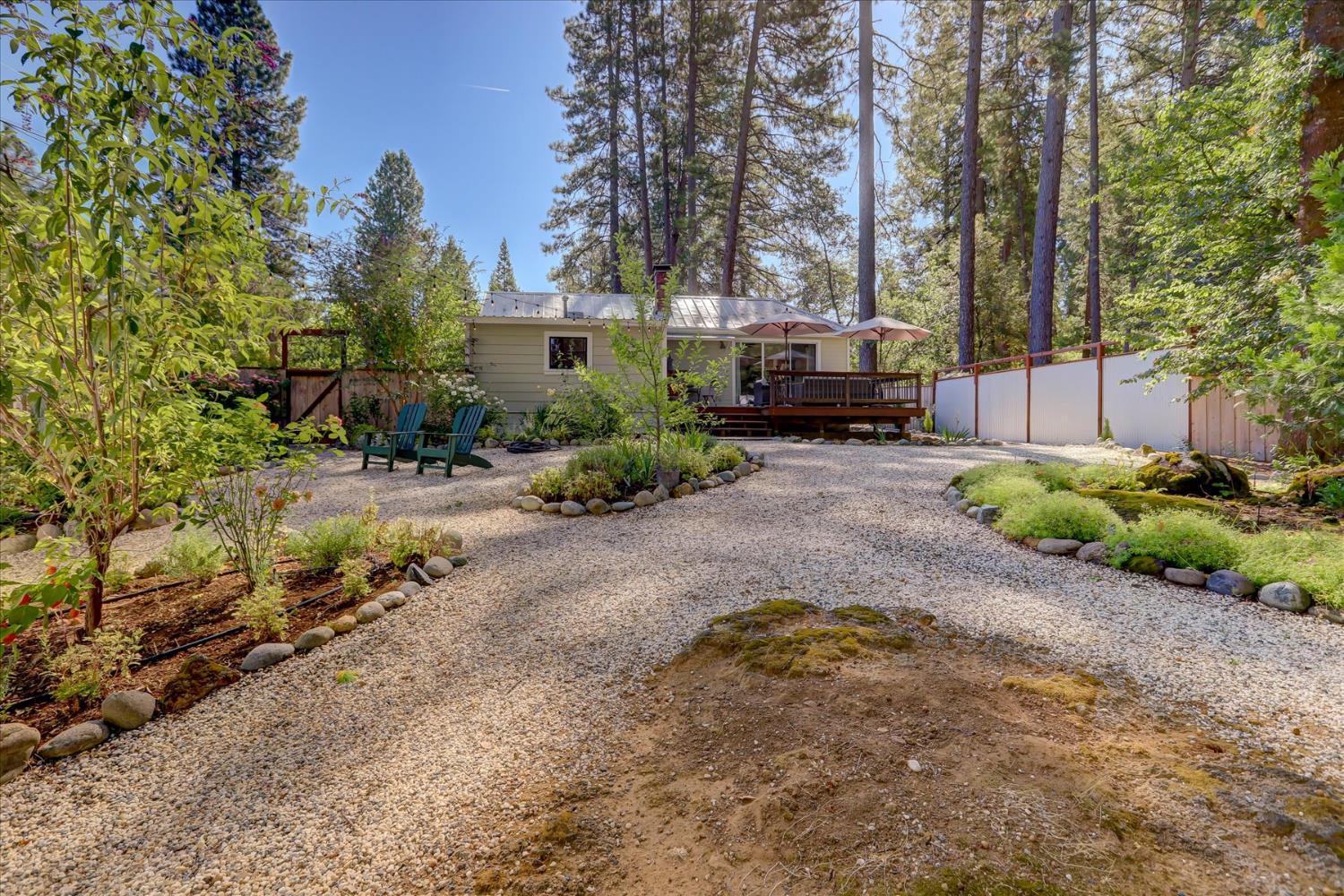 Nevada City, California, 95959, United States, 2 Bedrooms Bedrooms, ,1 BathroomBathrooms,Residential,For Sale,1982930