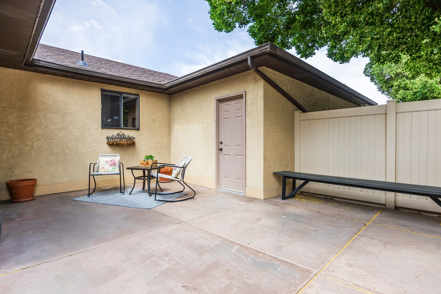  Rarely Available Harvest Lane Rambler Main-Level Living - 物件實景