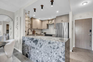 Fort Lauderdale, Florida, 33301, United States, 2 Bedrooms Bedrooms, ,2 BathroomsBathrooms,Residential,For Sale,1979833