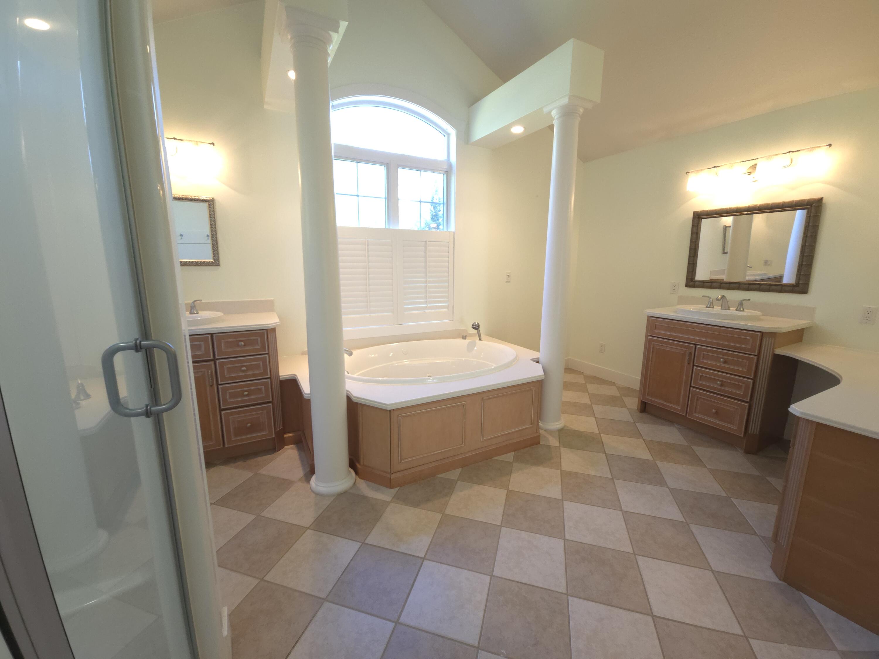Alpena, Michigan, 49707, United States, 4 Bedrooms Bedrooms, ,4 BathroomsBathrooms,Residential,For Sale,1922975