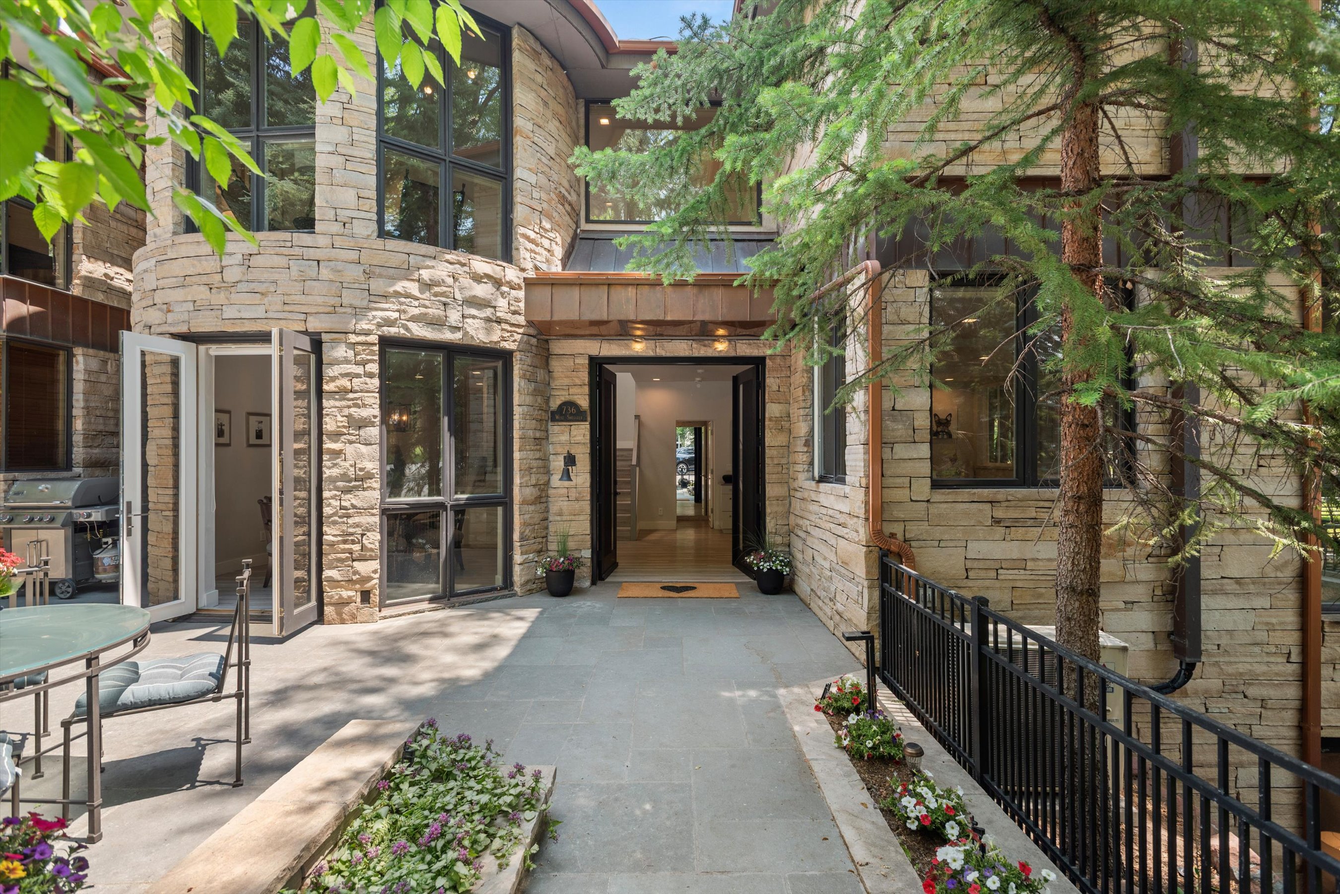 736 W Smuggler Street, Aspen, CO, 81611 - 物件實景