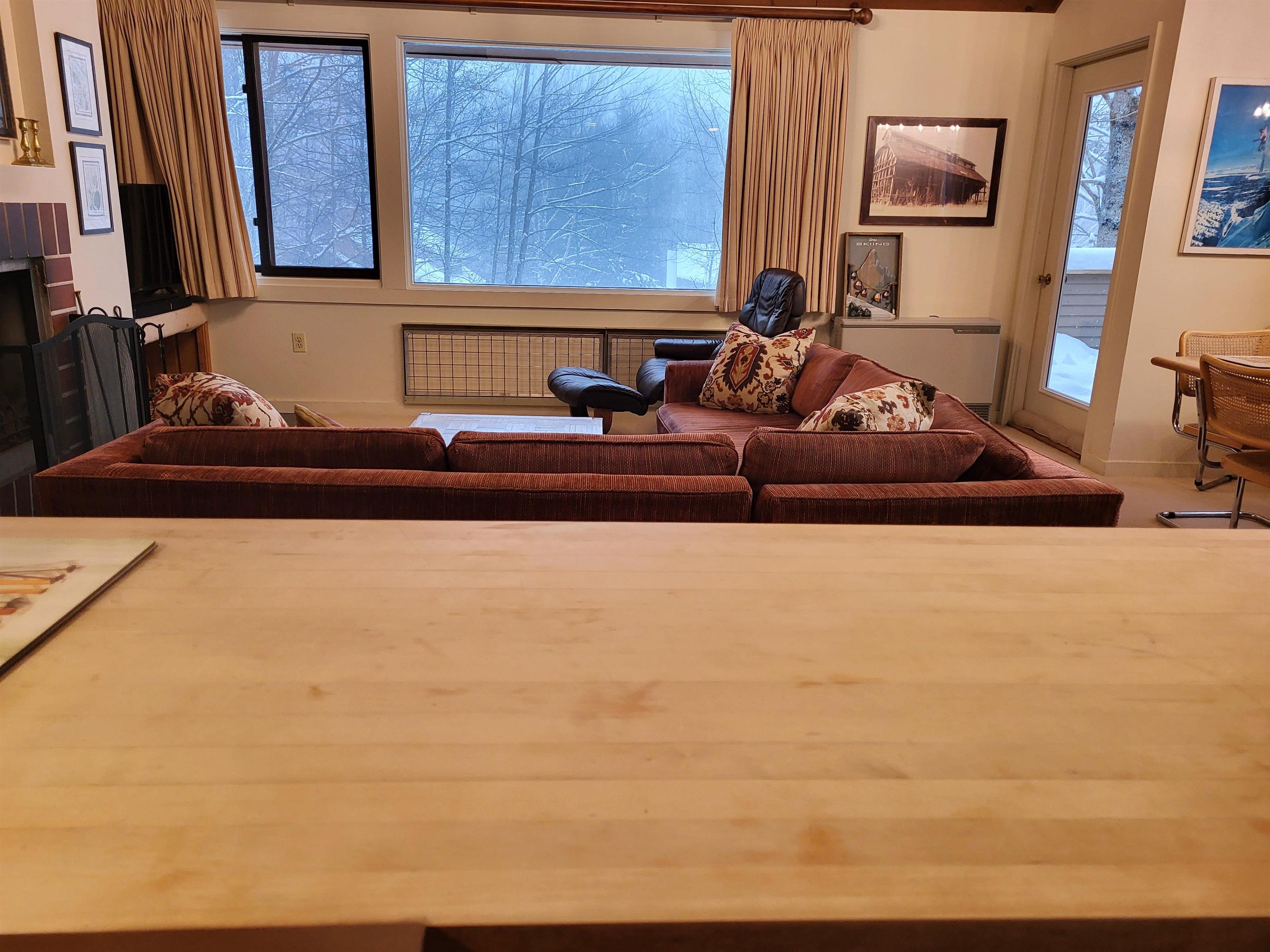 Lincoln, New Hampshire, 03251, United States, 5 Bedrooms Bedrooms, ,2 BathroomsBathrooms,Residential,For Sale,2003487