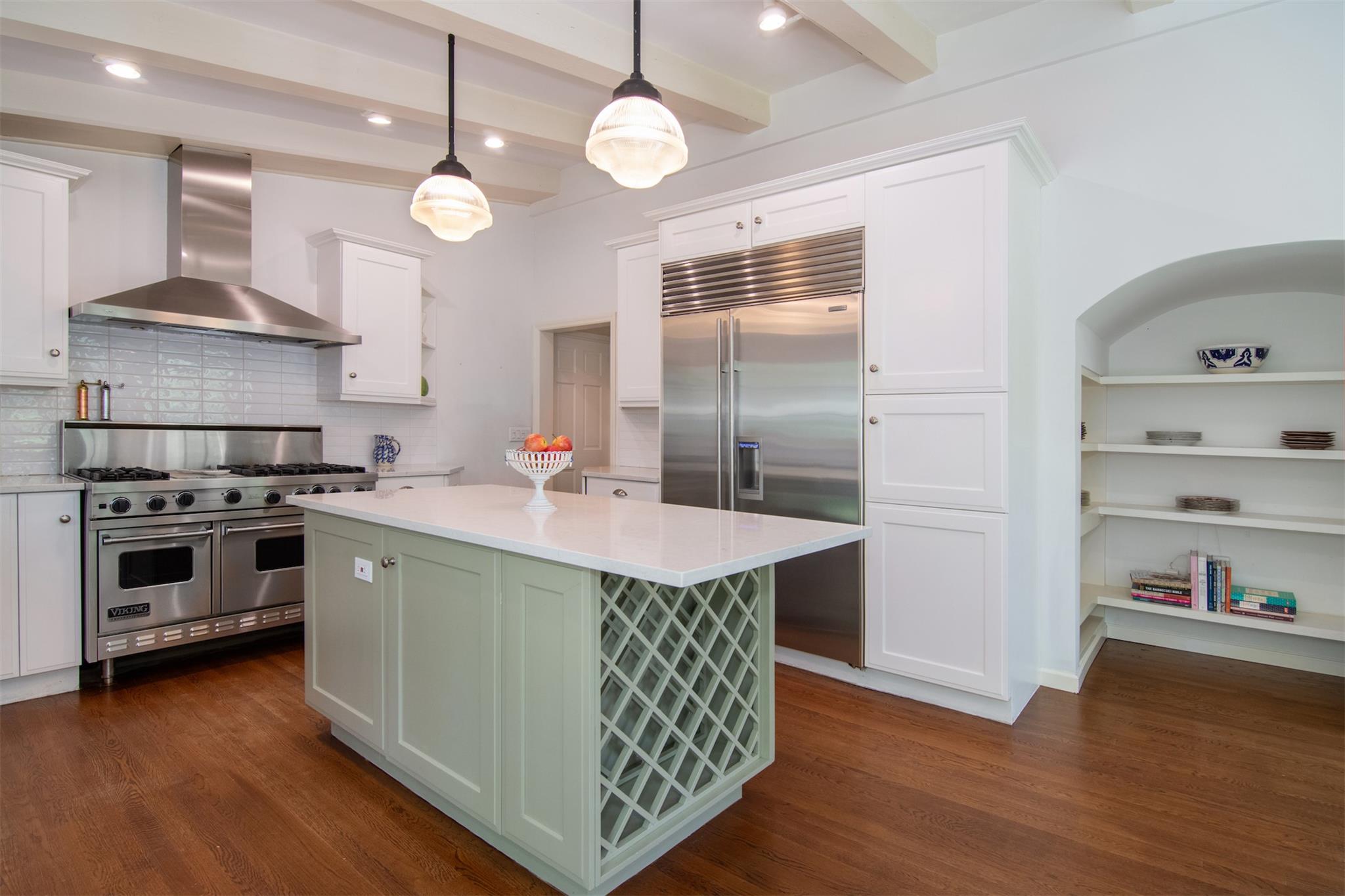 Dobbs Ferry, New York, 10522, United States, 5 Bedrooms Bedrooms, ,5 BathroomsBathrooms,Residential,For Sale,1793718