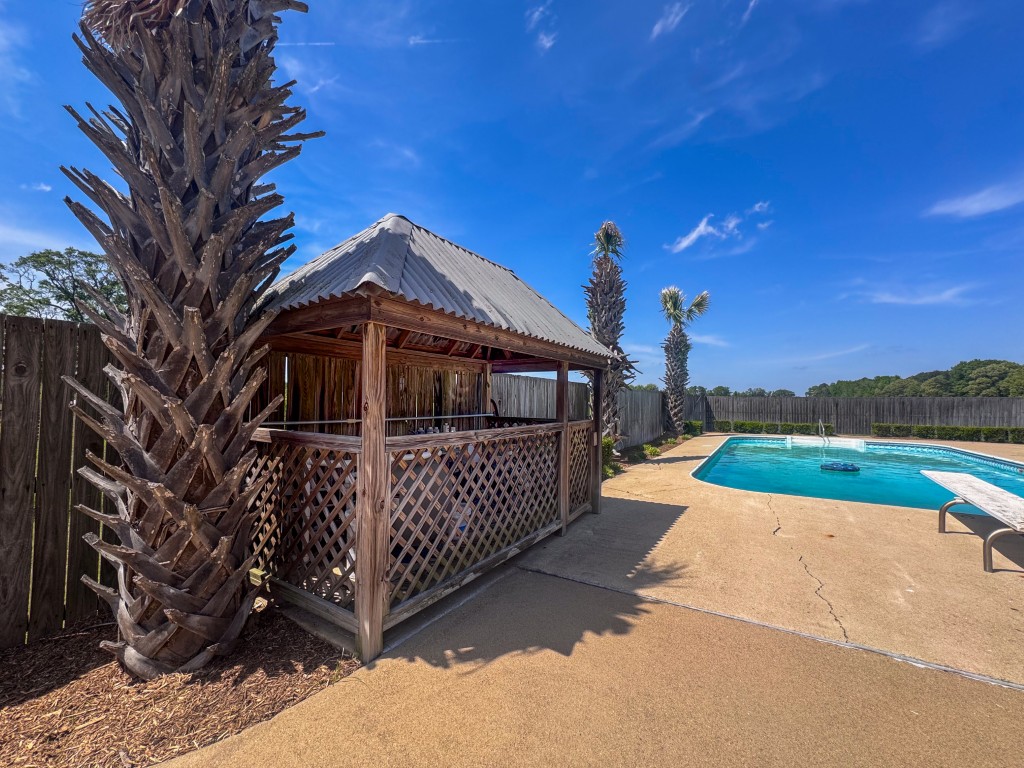 Bloomburg, Texas, 75556, United States, 4 Bedrooms Bedrooms, ,2 BathroomsBathrooms,Residential,For Sale,1789211