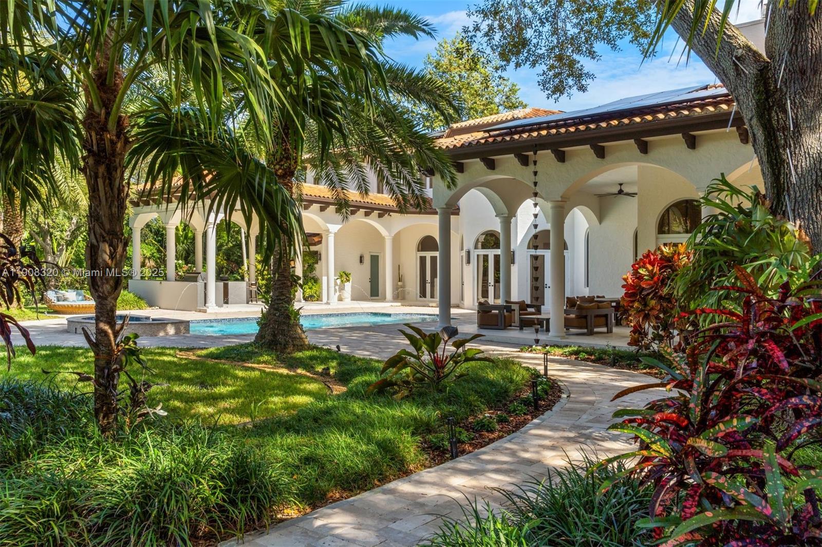 Pinecrest, Florida, 33156, United States, 6 Bedrooms Bedrooms, ,8 BathroomsBathrooms,Residential,For Sale,1990969