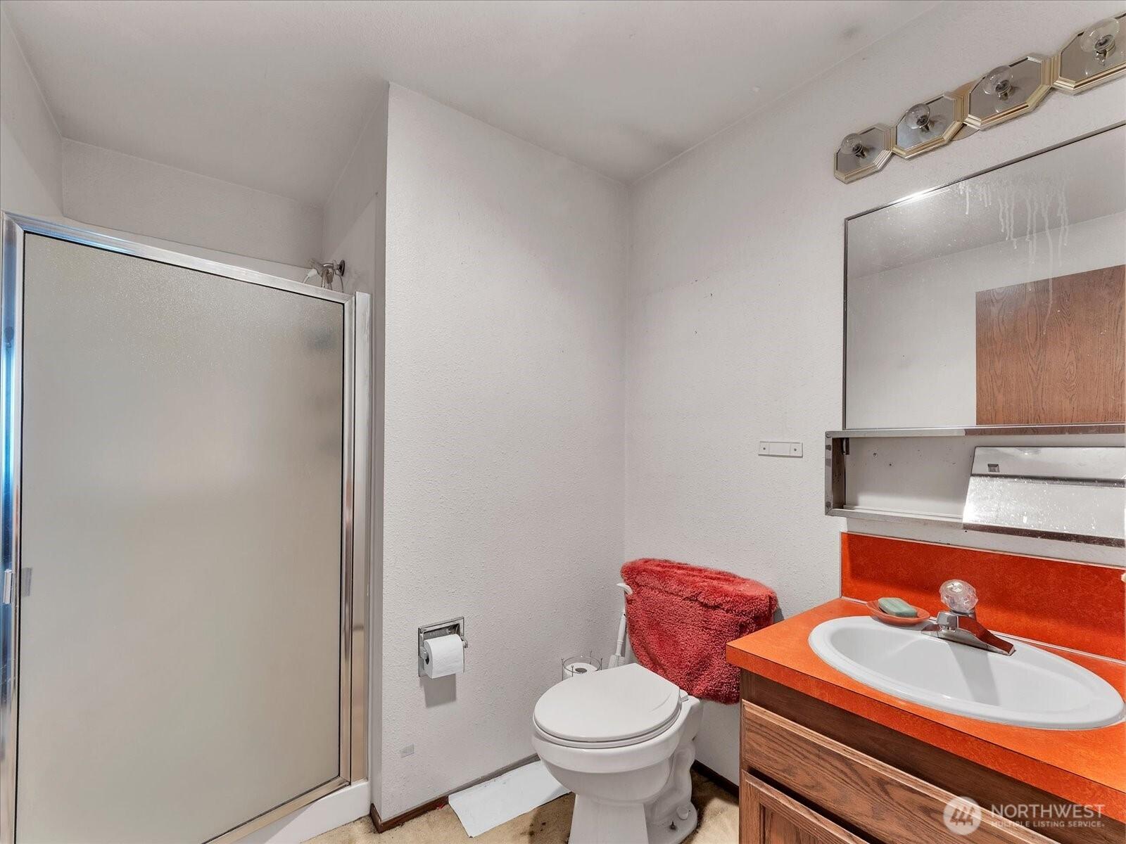 SEATTLE, Washington, 98144, United States, 3 Bedrooms Bedrooms, ,3 BathroomsBathrooms,Residential,For Sale,2000799