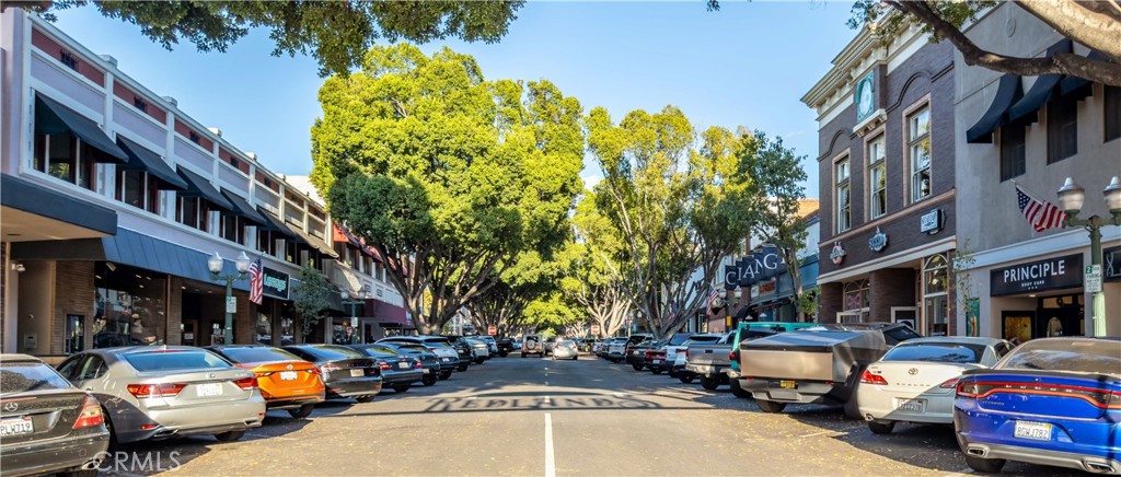 Redlands, California, 92373, United States, 6 Bedrooms Bedrooms, ,5 BathroomsBathrooms,Residential,For Sale,1976370