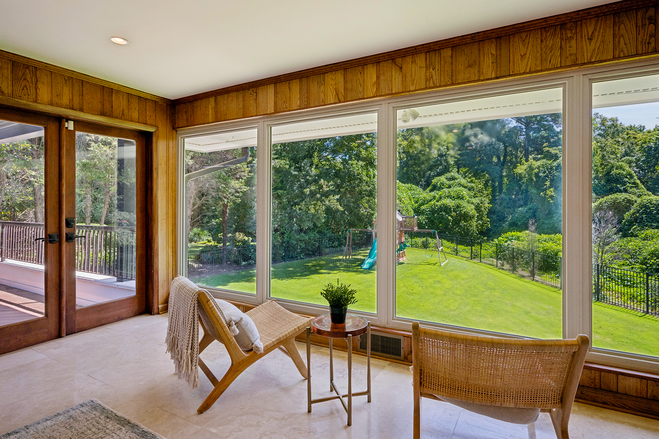  Thoughtfully Renovated Mid-Century Modern in Morningside - 物件實景