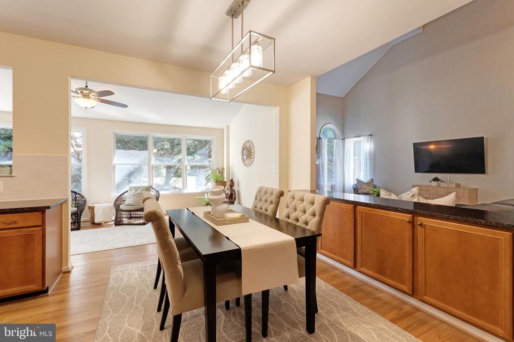 Herndon, Virginia, 20171, United States, 4 Bedrooms Bedrooms, ,5 BathroomsBathrooms,Residential,For Sale,1974486