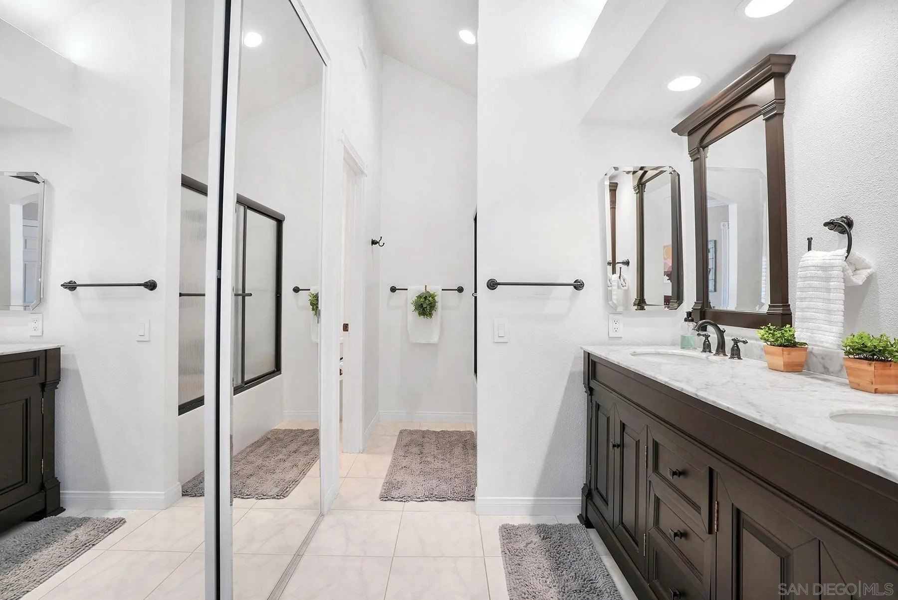 Chula Vista, California, 91913, United States, 3 Bedrooms Bedrooms, ,3 BathroomsBathrooms,Residential,For Sale,1890929