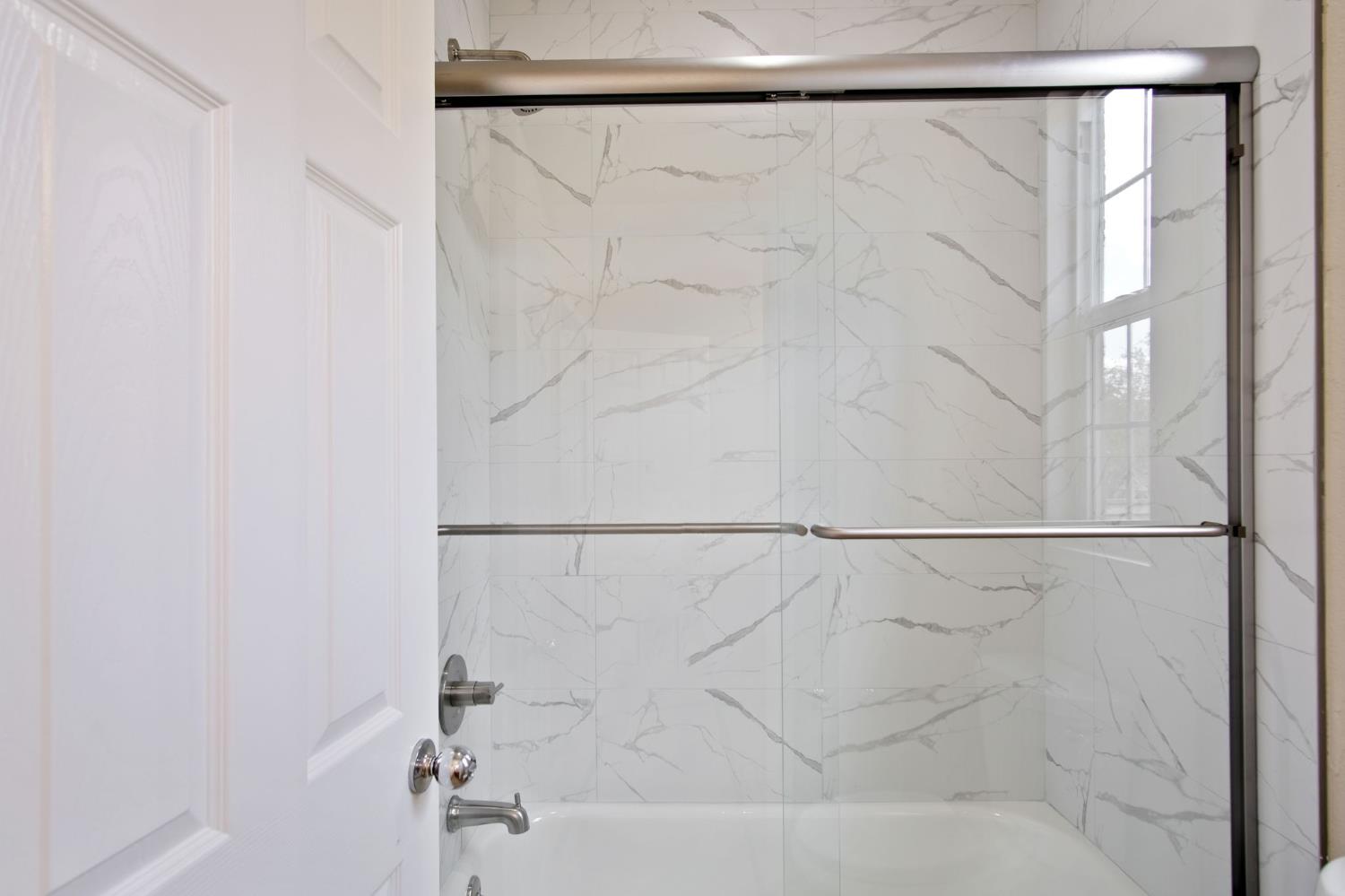 Tracy, California, 95377, United States, 4 Bedrooms Bedrooms, ,3 BathroomsBathrooms,Residential,For Sale,1996130