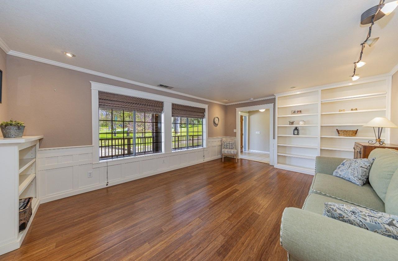 Oakhurst, California, 93644, United States, 3 Bedrooms Bedrooms, ,3 BathroomsBathrooms,Residential,For Sale,1977364