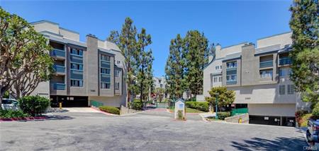 San Pedro, California, 90732, United States, 2 Bedrooms Bedrooms, ,3 BathroomsBathrooms,Residential,For Sale,1974009