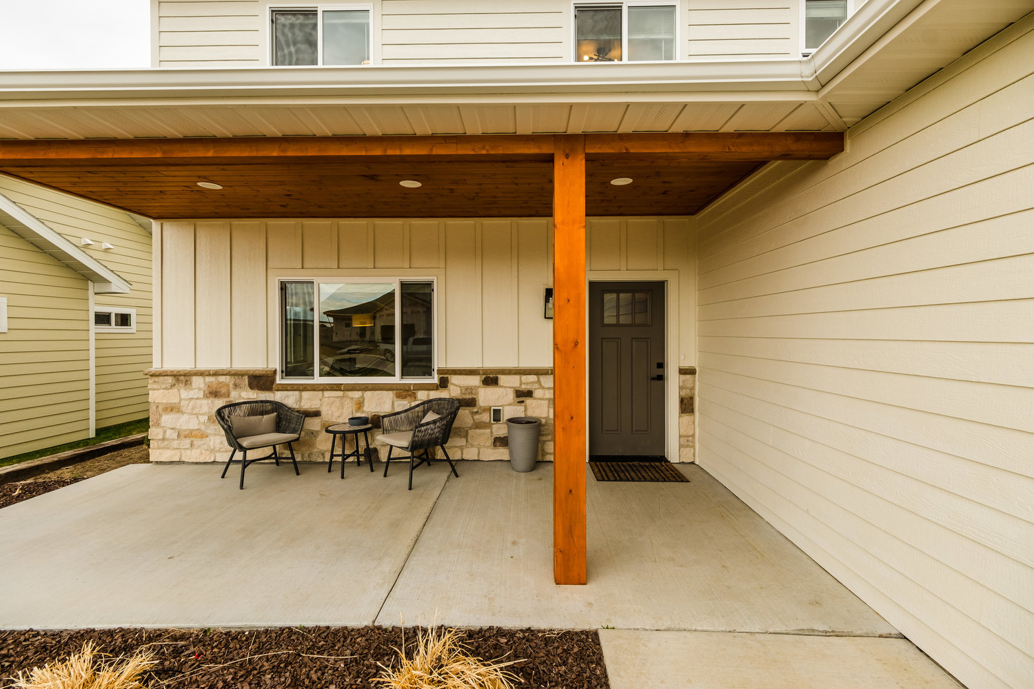 Ranchester, Wyoming, 82839, United States, 4 Bedrooms Bedrooms, ,3 BathroomsBathrooms,Residential,For Sale,1990445