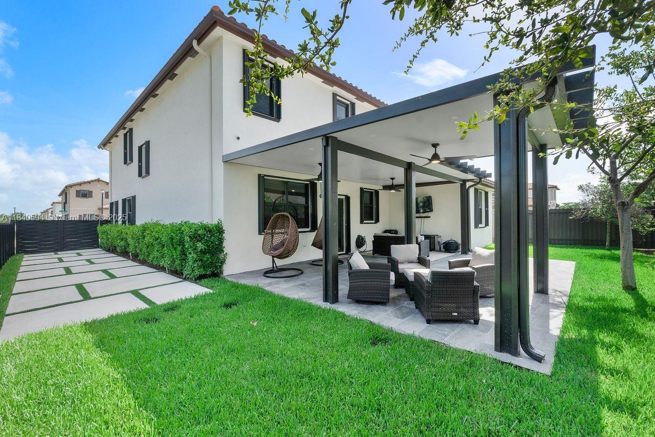 Homestead, Florida, 33032, United States, 5 Bedrooms Bedrooms, ,4 BathroomsBathrooms,Residential,For Sale,1896086