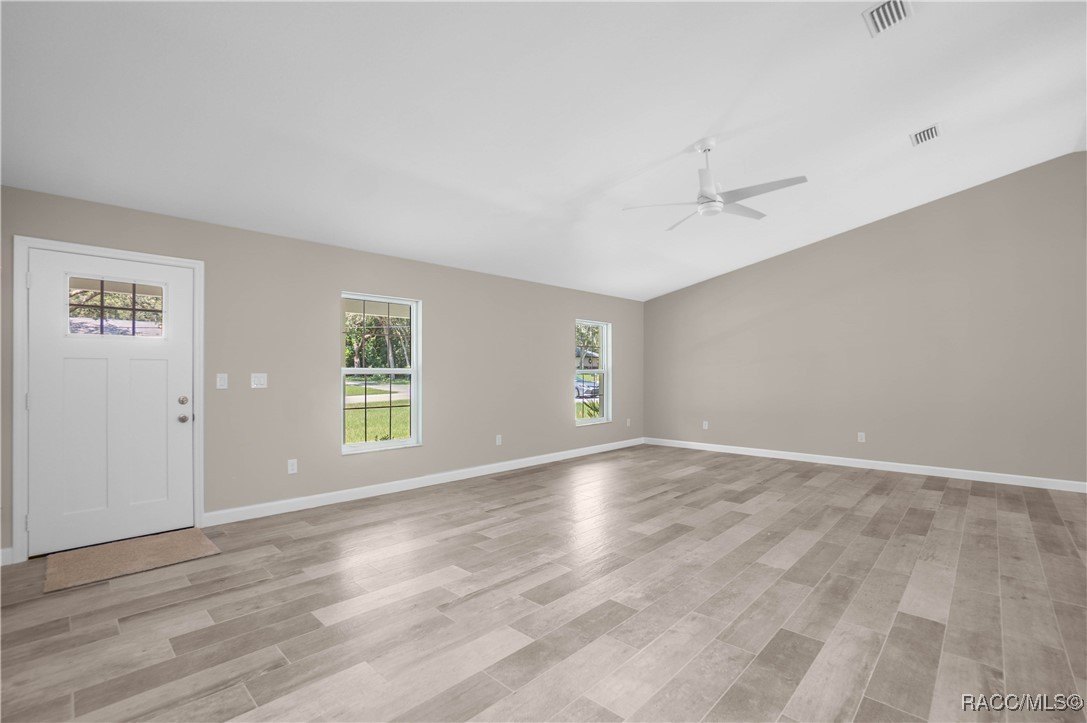 Hernando, Florida, 34442, United States, 3 Bedrooms Bedrooms, ,2 BathroomsBathrooms,Residential,For Sale,1935672