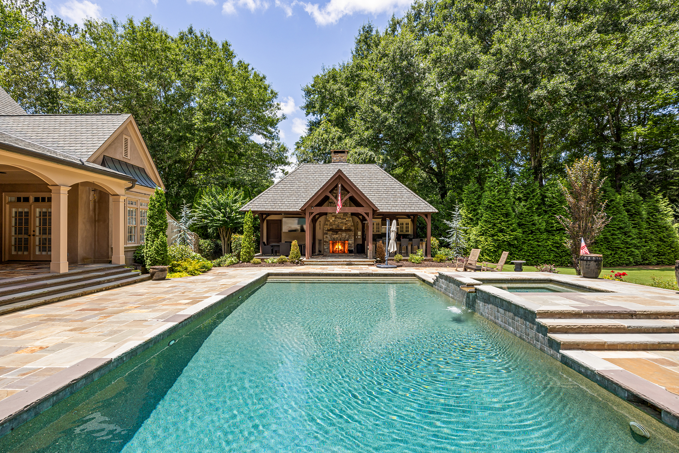  Private European Retreat, Moments from Atlanta Country Club - 物件實景