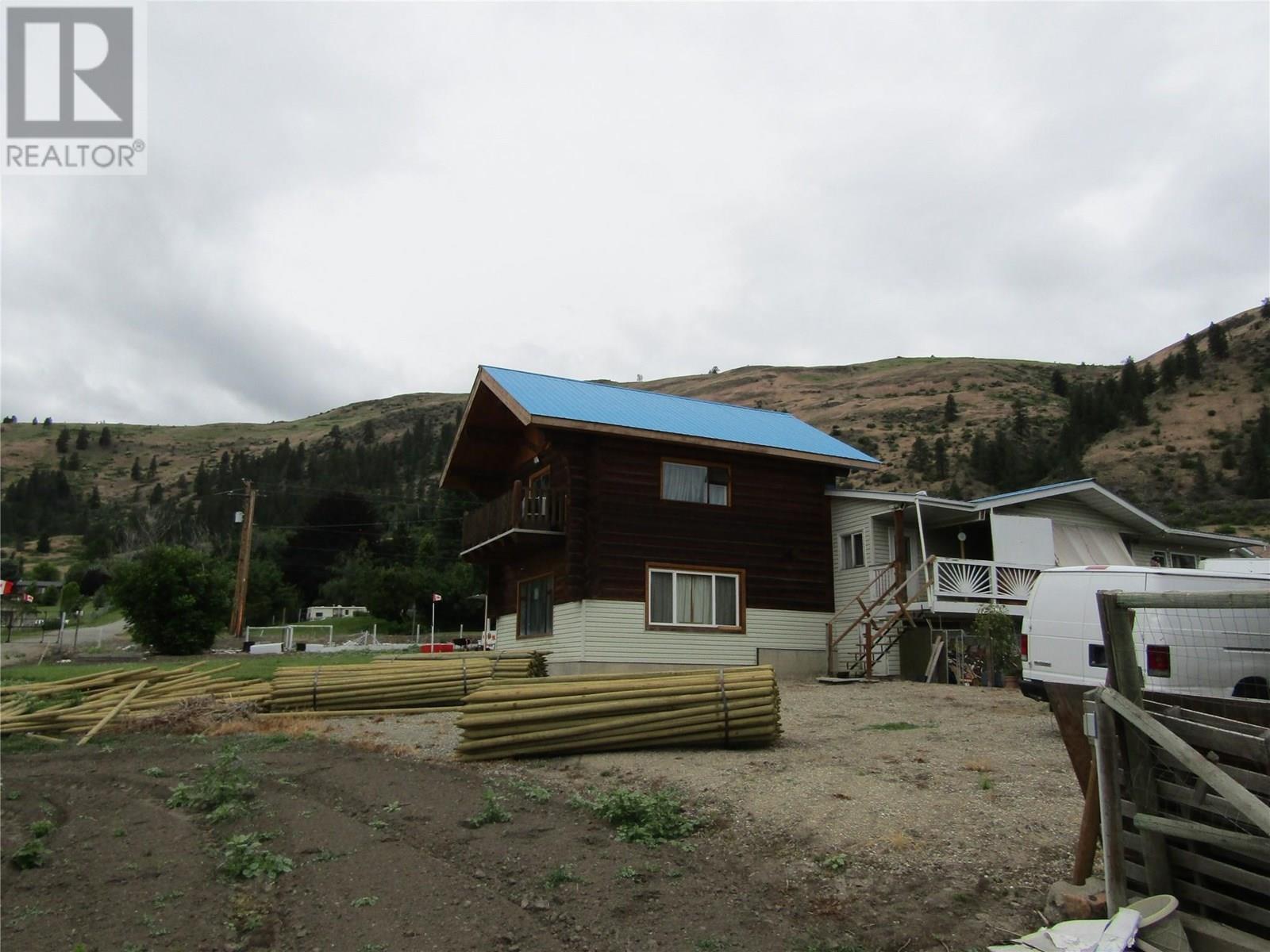 GRAND FORKS, British Columbia, V0H 1H5, CA, 6 Bedrooms Bedrooms, ,3 BathroomsBathrooms,Residential,For Sale,1947693