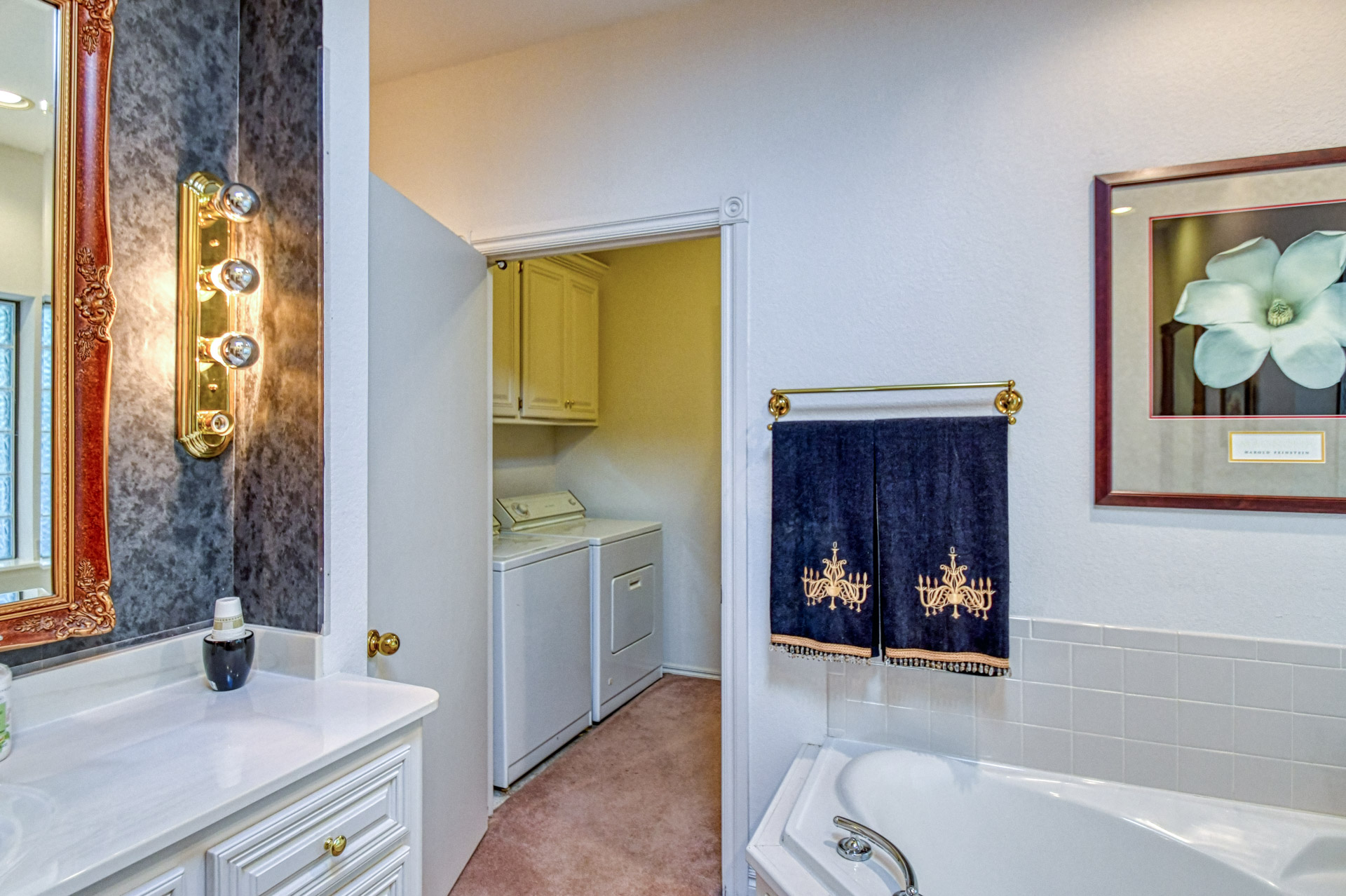 Norman, Oklahoma, 73072, United States, 4 Bedrooms Bedrooms, ,3 BathroomsBathrooms,Residential,For Sale,1967974