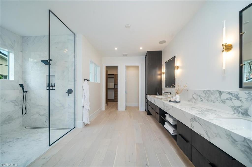 Naples, Florida, 34102, United States, 4 Bedrooms Bedrooms, ,6 BathroomsBathrooms,Residential,For Sale,1908699