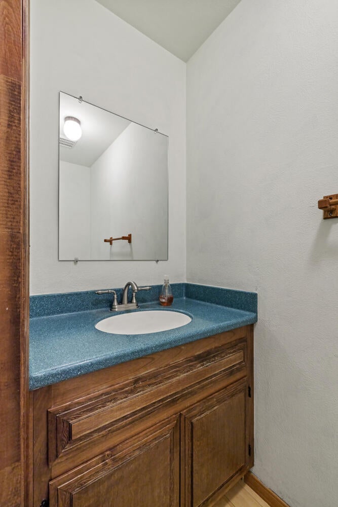 Klamath Falls, Oregon, 97601, United States, 4 Bedrooms Bedrooms, ,4 BathroomsBathrooms,Residential,For Sale,1804036