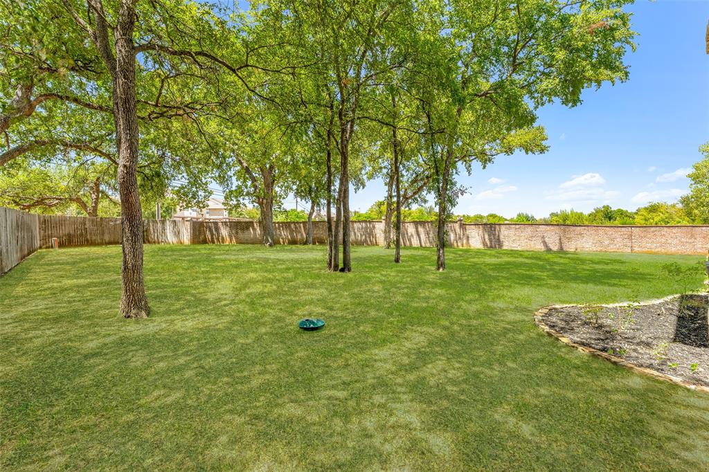 Granbury, Texas, 76048, United States, 4 Bedrooms Bedrooms, ,3 BathroomsBathrooms,Residential,For Sale,1978799